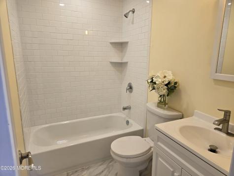 32 Sycamore Avenue North Middletown NJ 07748
