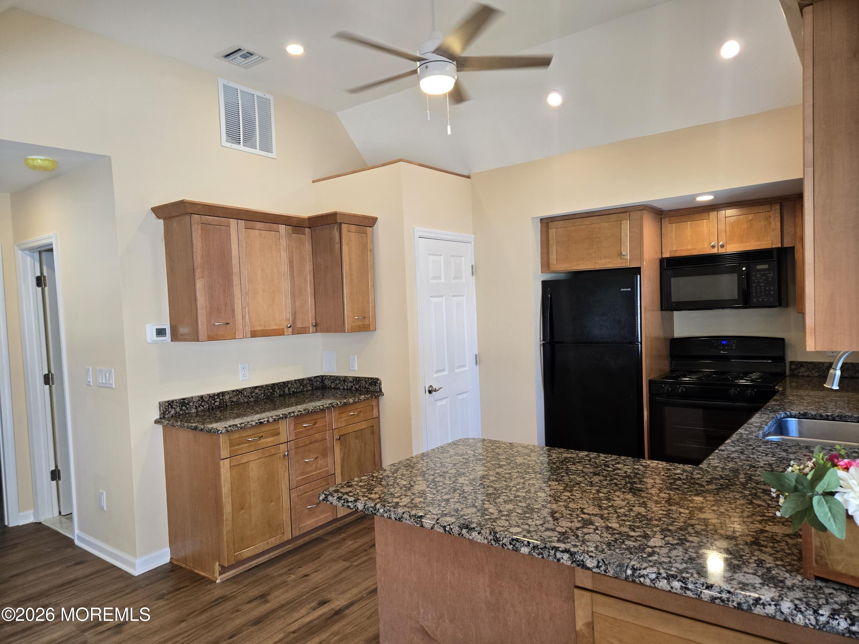32 Sycamore Avenue North Middletown NJ 07748