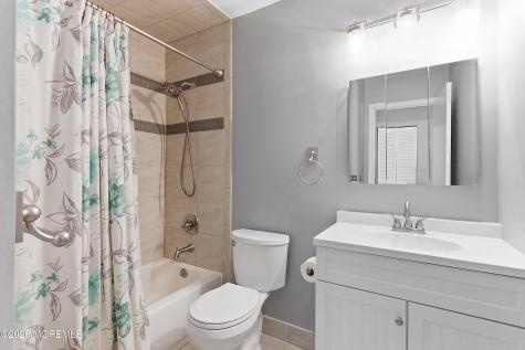 1 Boxwood Terrace Red Bank NJ 07701