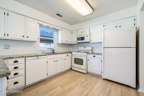 1505 Essex Court Toms River NJ 08755