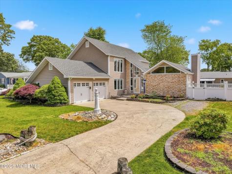 14 Scheiber Drive Brick NJ 08723