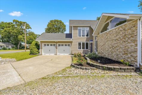 14 Scheiber Drive Brick NJ 08723