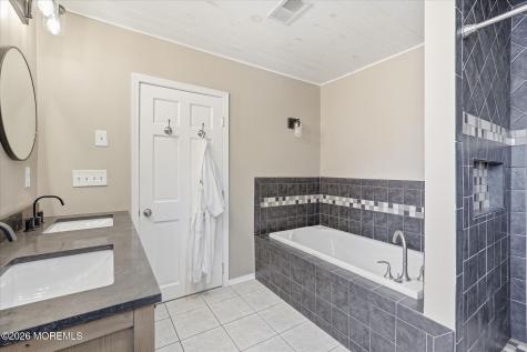 14 Scheiber Drive Brick NJ 08723