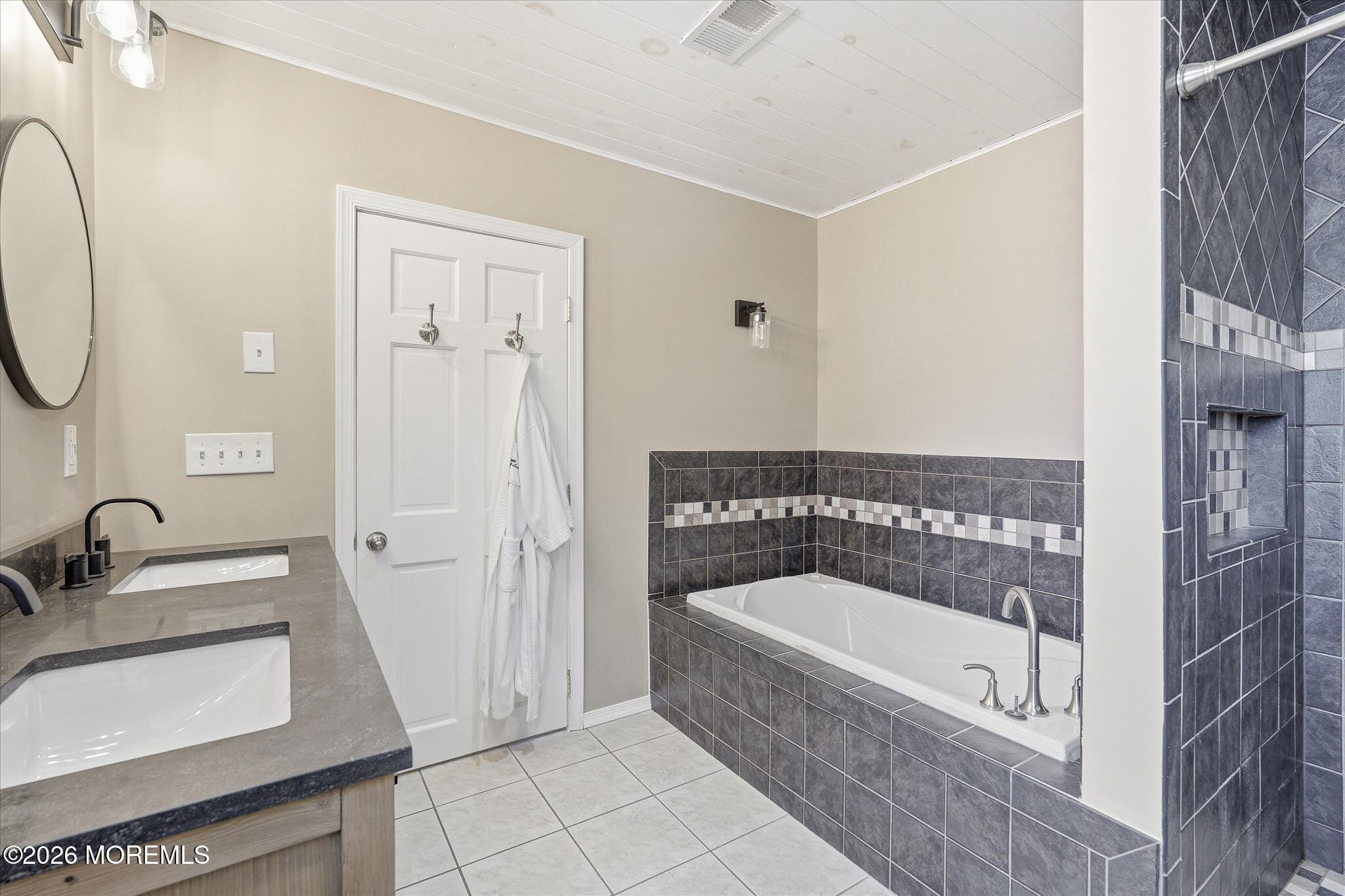 14 Scheiber Drive Brick NJ 08723