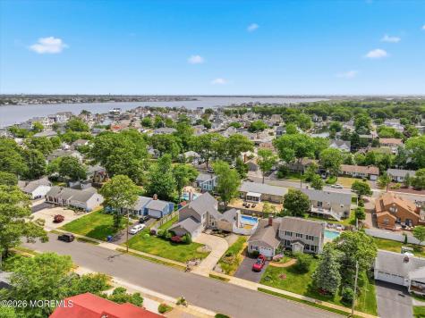 14 Scheiber Drive Brick NJ 08723