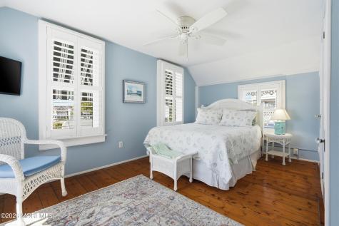 15 Bath Avenue Ocean Grove NJ 07756