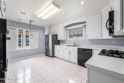 281 Mockingbird Drive Monroe NJ 08831