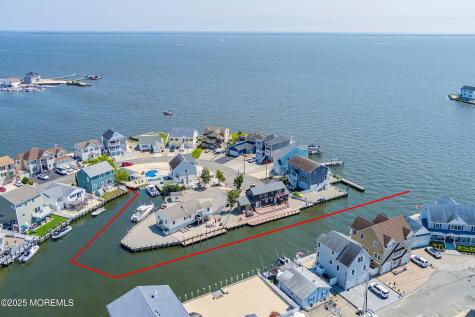 262 Evergreen Drive Bayville NJ 08721