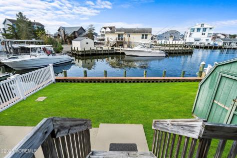 262 Evergreen Drive Bayville NJ 08721
