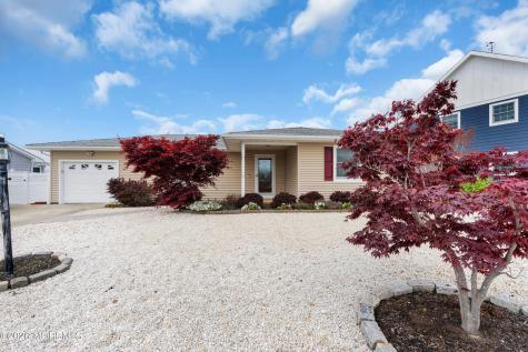1203 Penguin Court Forked River NJ 08731