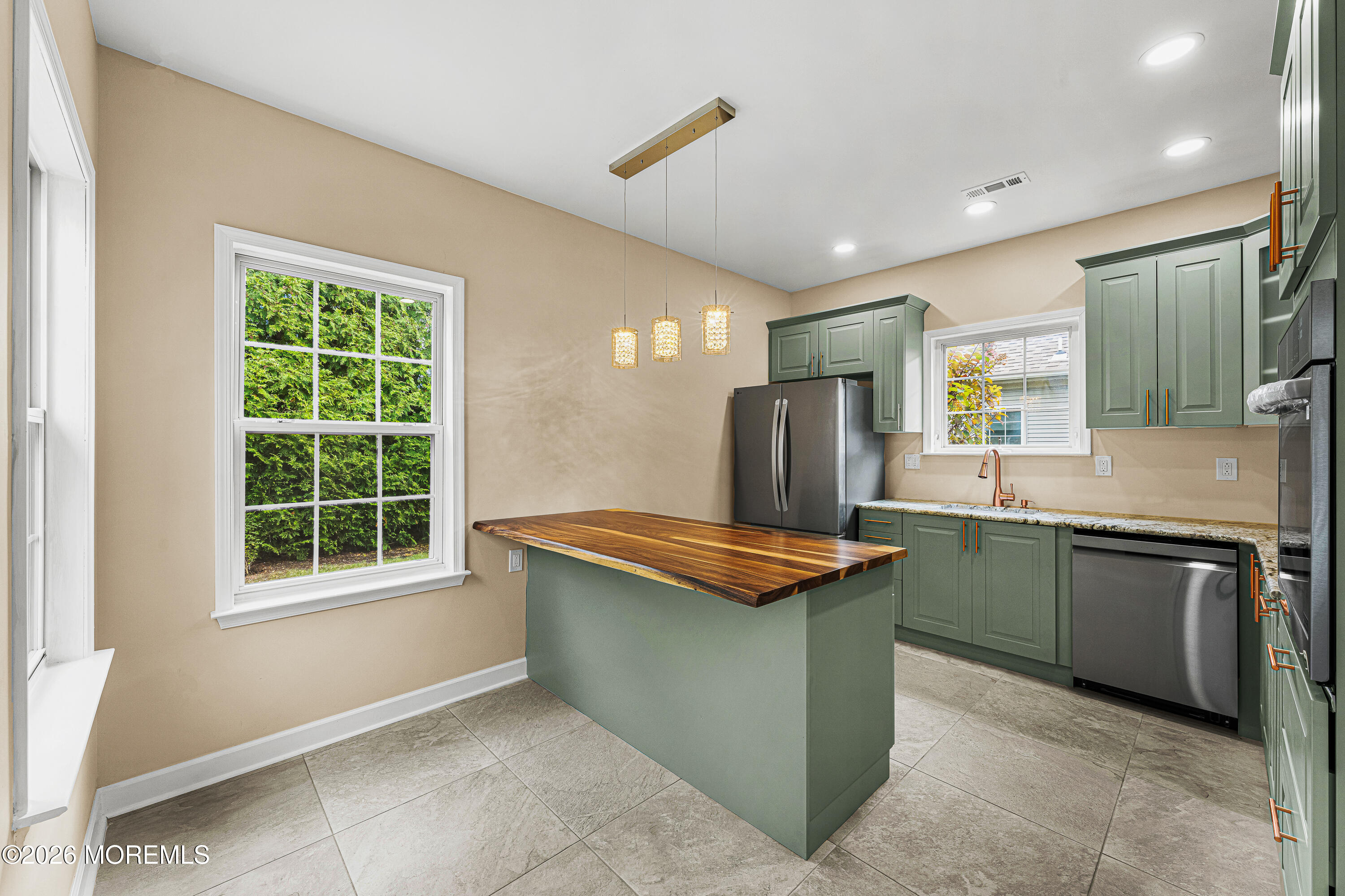 32 Gabriella Circle Manchester NJ 08759