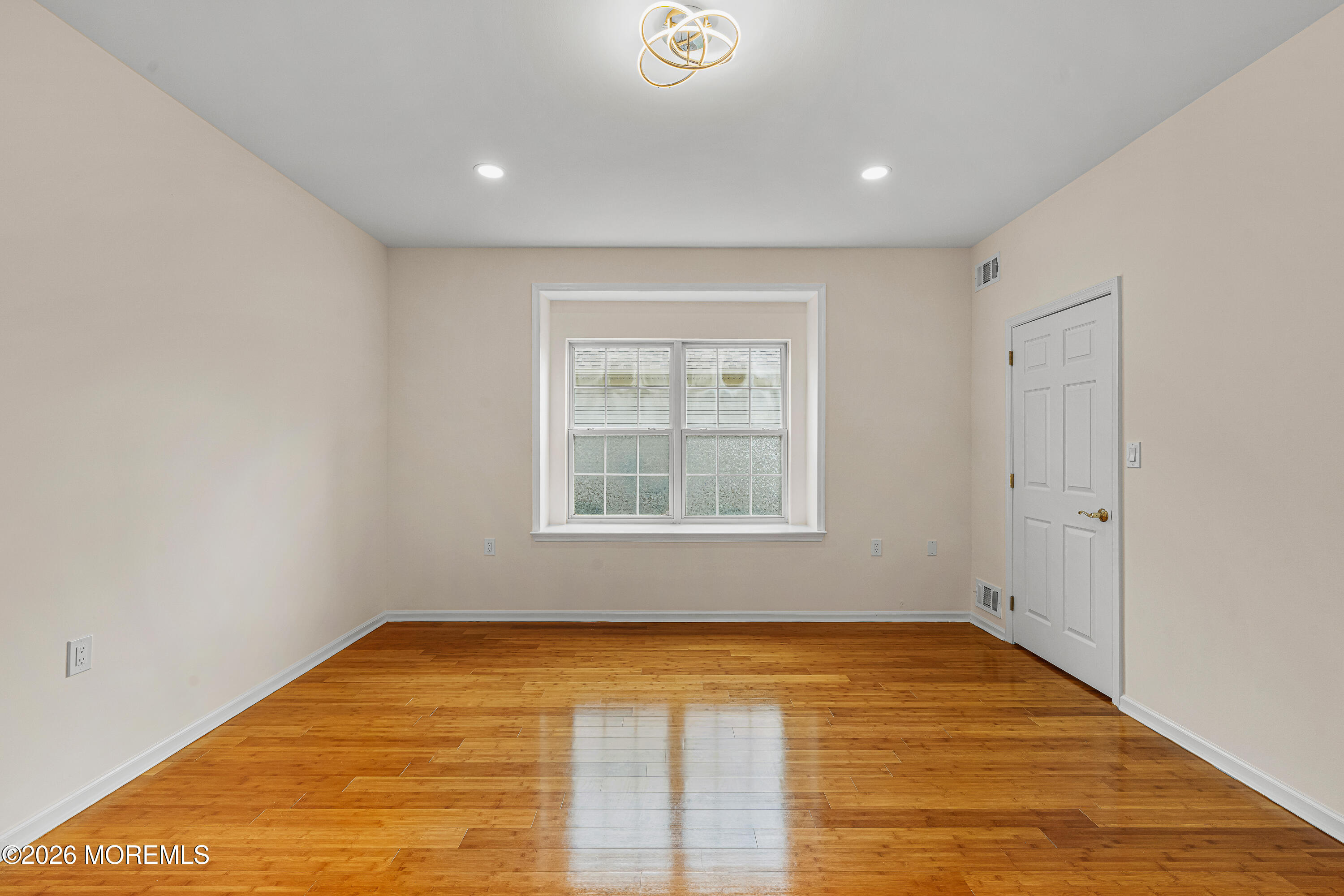 32 Gabriella Circle Manchester NJ 08759