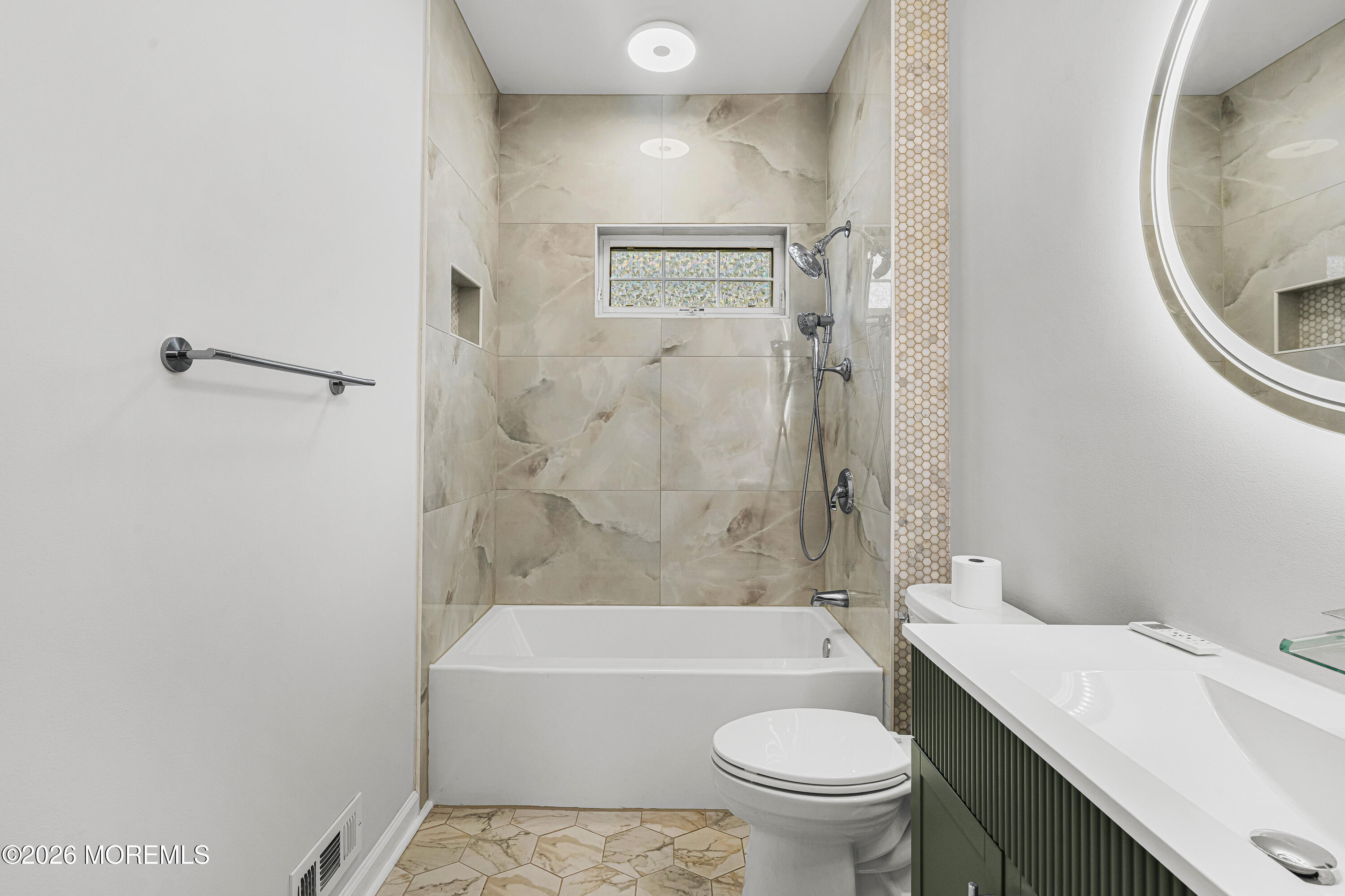 32 Gabriella Circle Manchester NJ 08759