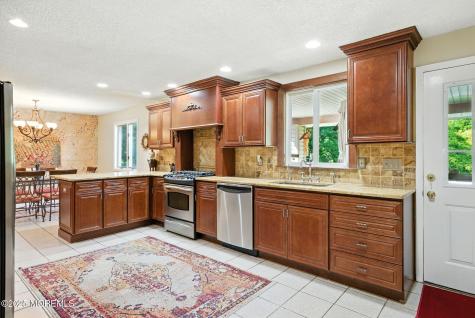 511 Burlington Road Freehold NJ 07728