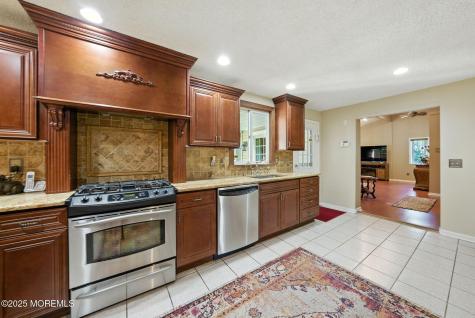 511 Burlington Road Freehold NJ 07728