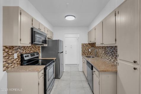 55 Amberly Drive Manalapan NJ 07726