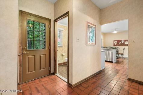 155 Borden Road Middletown NJ 07748