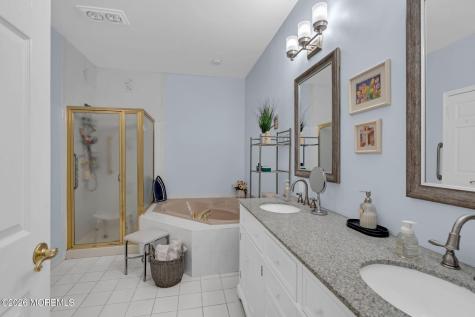 64 Symphony Avenue Bayville NJ 08721