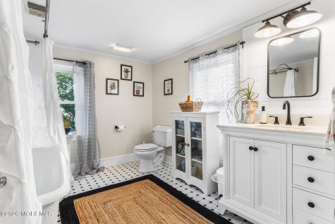 142 Otis Avenue Tuckerton NJ 08087
