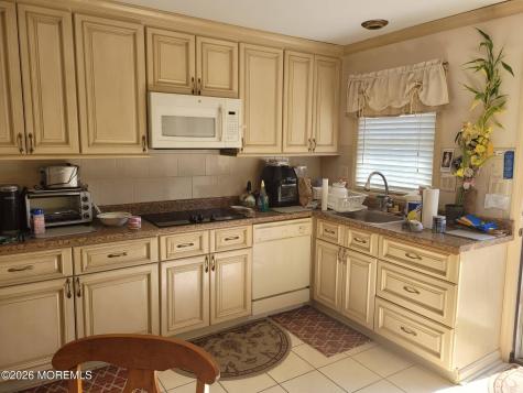 929A Thornhill Court Lakewood NJ 08701