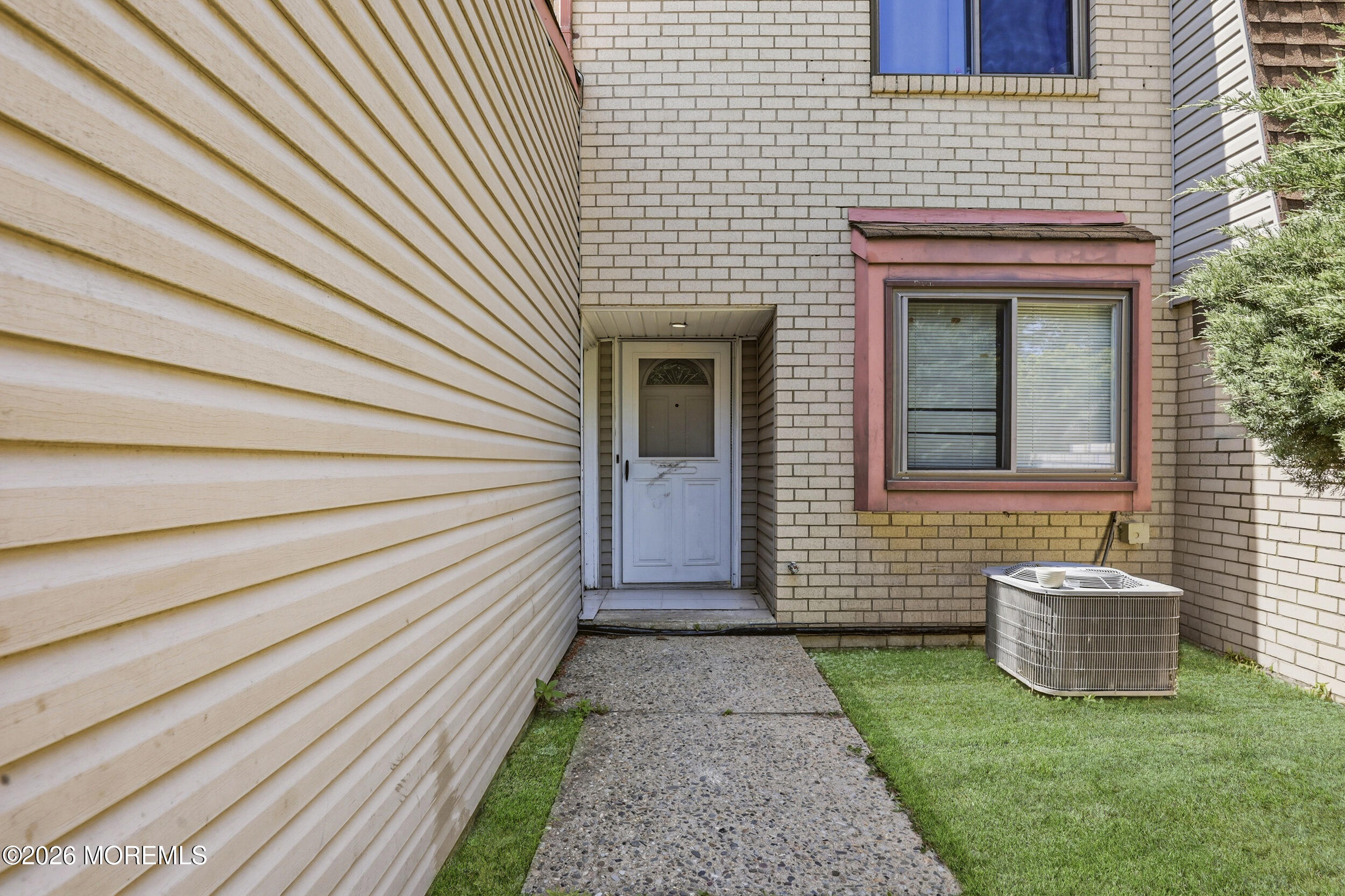 16 Woodlake Drive Lakewood NJ 08701