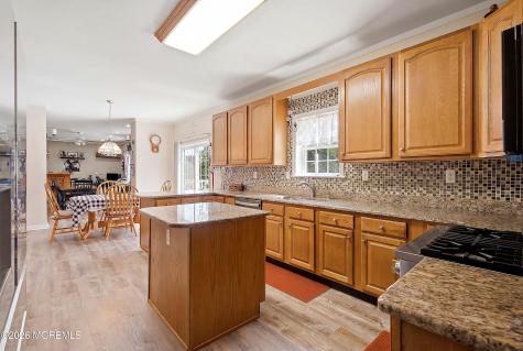 19 Bay Parkway Waretown NJ 08758