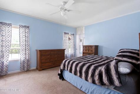 19 Bay Parkway Waretown NJ 08758