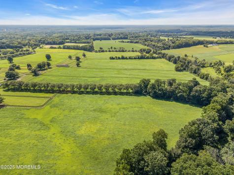 74 Red Valley Road Cream Ridge NJ 08514