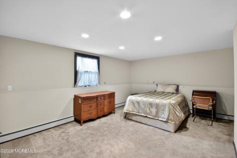 17 Point O Woods Road Middletown NJ 07748