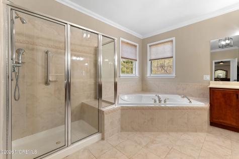 55 Hedgerow Lane Manalapan NJ 07726
