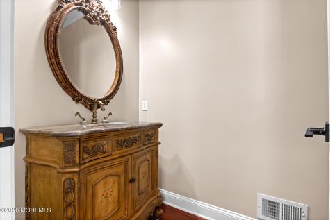 55 Hedgerow Lane Manalapan NJ 07726