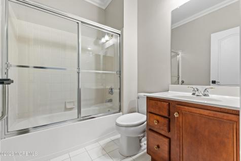 55 Hedgerow Lane Manalapan NJ 07726