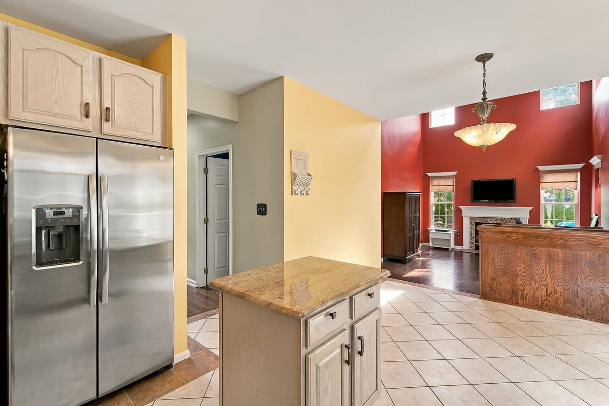 28 Violet Circle Howell NJ 07731
