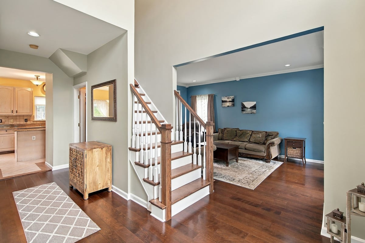 28 Violet Circle Howell NJ 07731