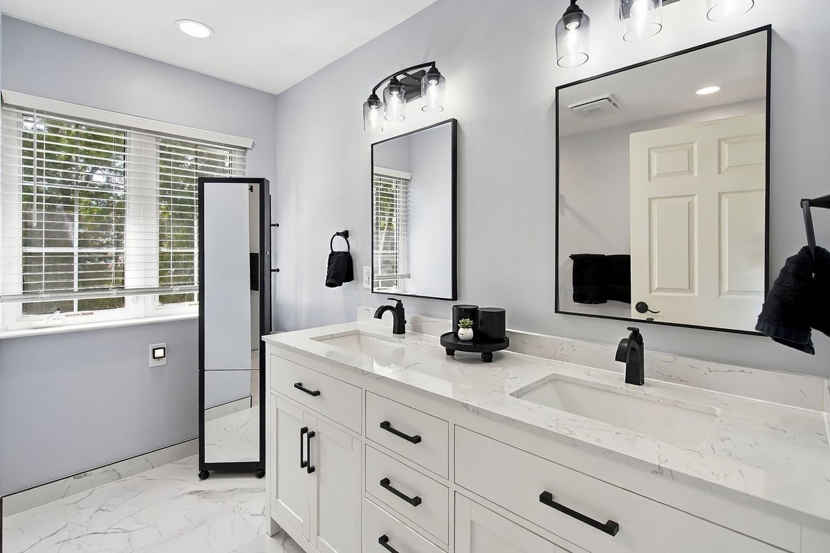 28 Violet Circle Howell NJ 07731