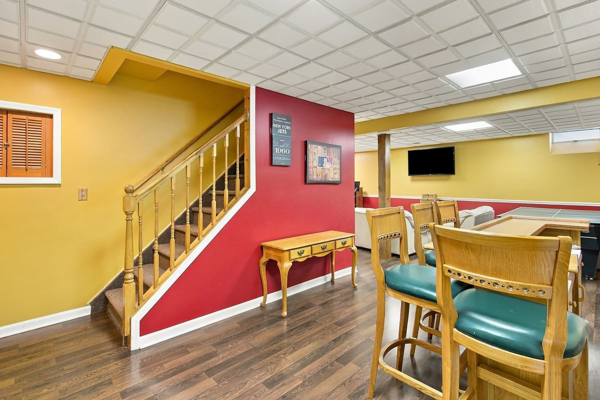 28 Violet Circle Howell NJ 07731