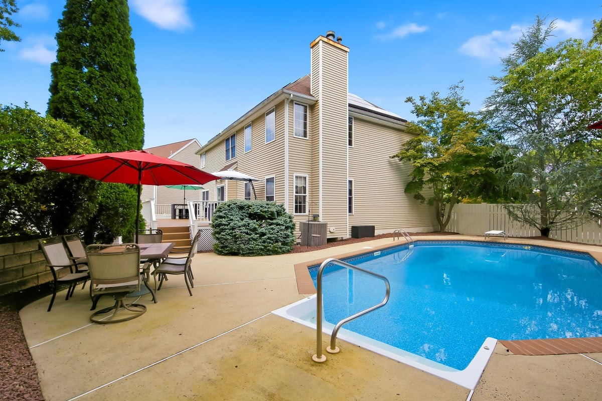 28 Violet Circle Howell NJ 07731