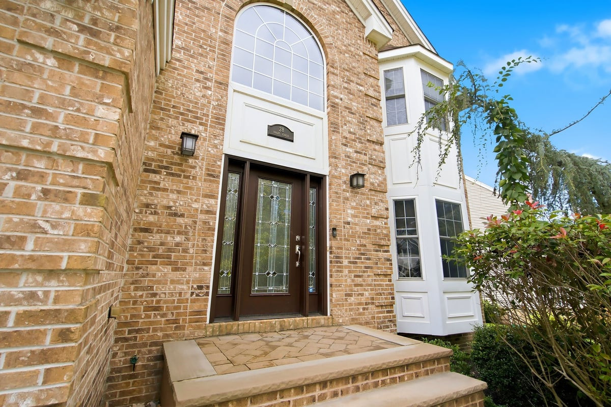 28 Violet Circle Howell NJ 07731
