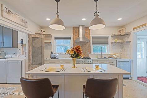 25 Shrewsbury Avenue Highlands NJ 07732