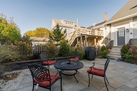 25 Shrewsbury Avenue Highlands NJ 07732