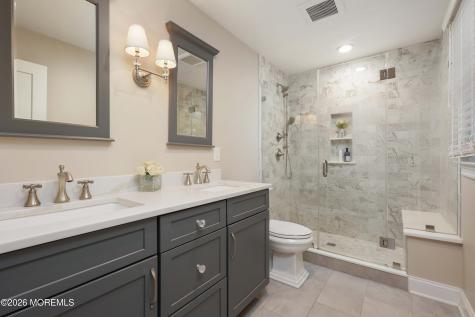 15 Hancock Lane Middletown NJ 07748