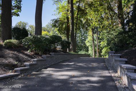 15 Hancock Lane Middletown NJ 07748
