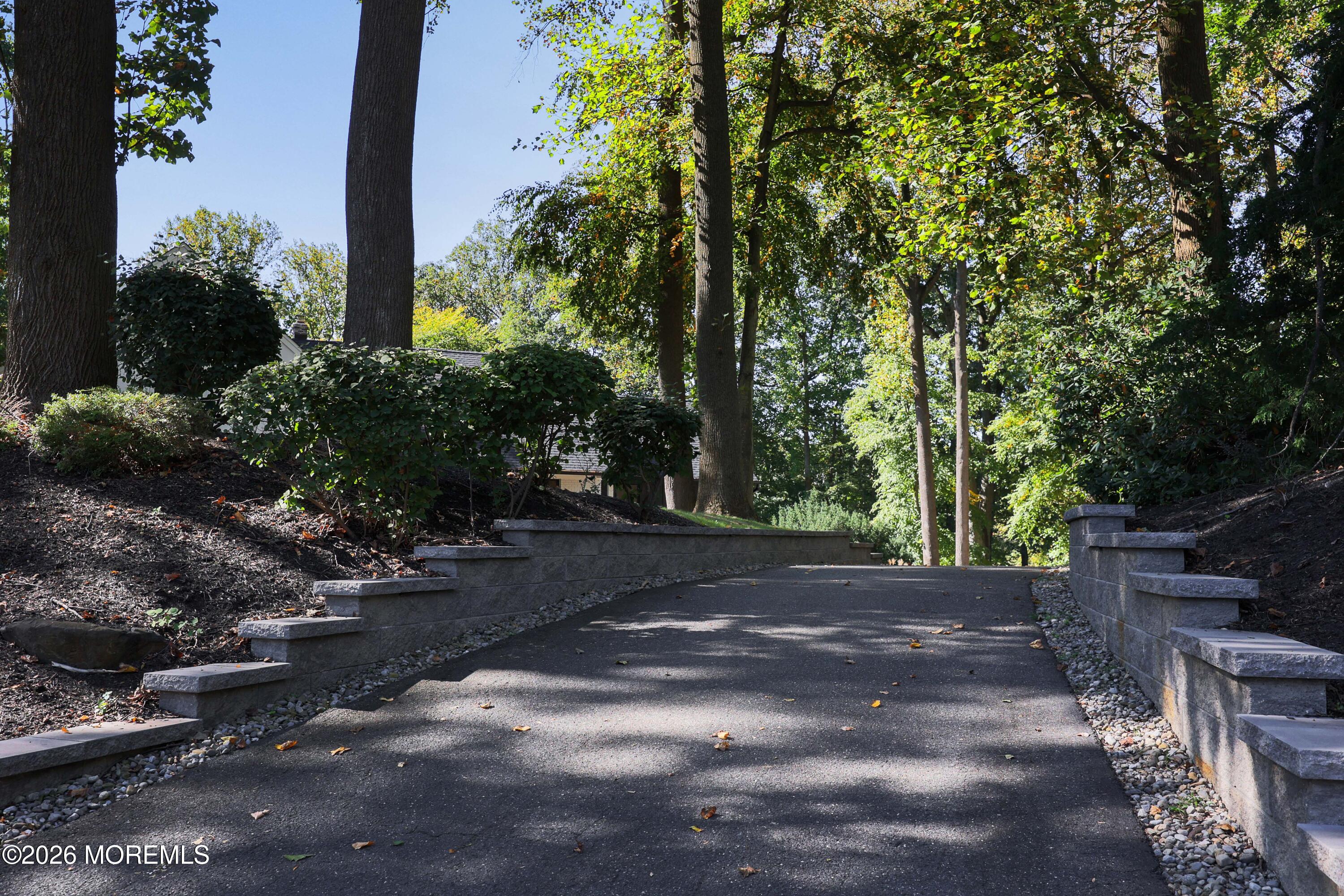 15 Hancock Lane Middletown NJ 07748