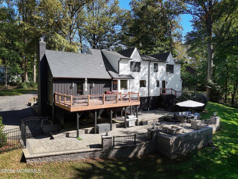 15 Hancock Lane Middletown NJ 07748