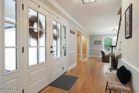 15 Hancock Lane Middletown NJ 07748