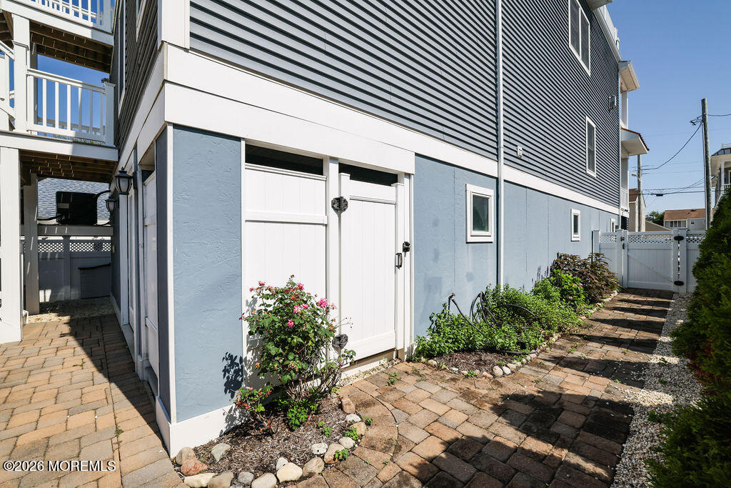 214 Iroquois Avenue Beach Haven NJ 08008