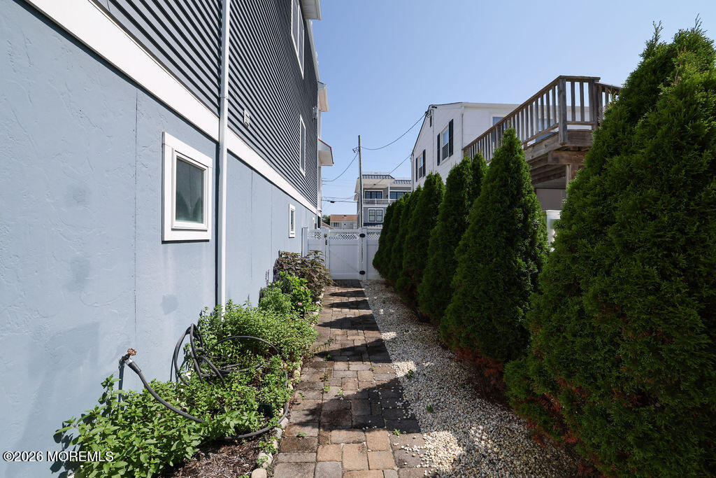 214 Iroquois Avenue Beach Haven NJ 08008