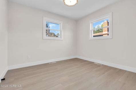 9 14th Street Folsom NJ 08037
