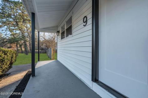 9 14th Street Folsom NJ 08037