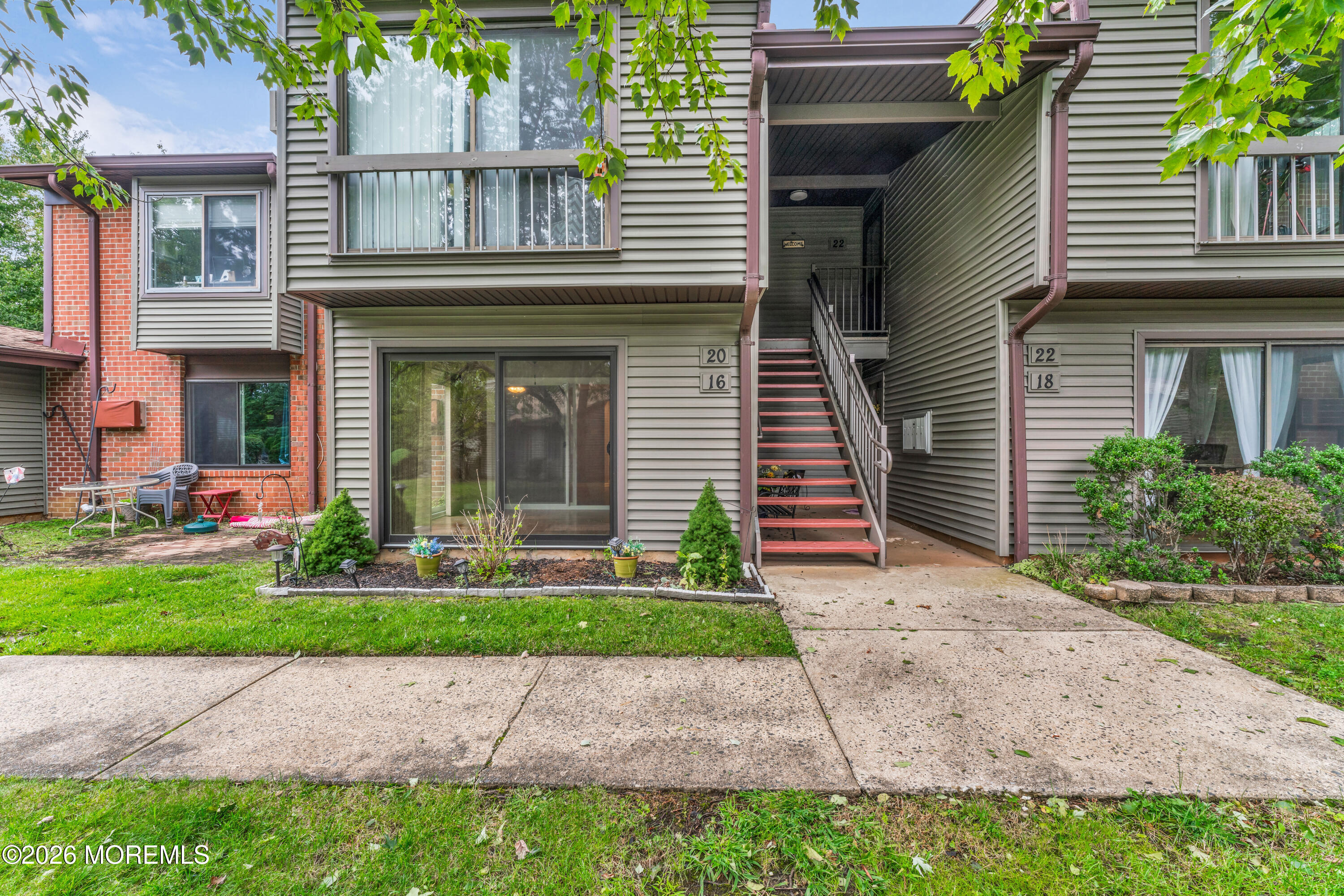 Red Bank NJ, 16 Medford Court